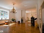 Geräumige Wohnung auf 2 Ebenen mit großem Gartenanteil...