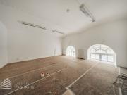 Geräumiges 5 Zimmer Altbau Büro in Toplage