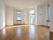 GERÄUMIGES BÜRO IN DER KAISERSTRASSE