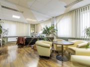 Geräumiges Büro mit großzügiger Lager /Archivfläche und...