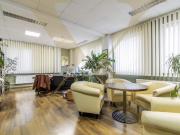 Geräumiges Büro mit großzügiger Lager /Archivfläche und...