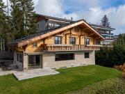 Geräumiges Chalet mit Innenbad in Crans Montana