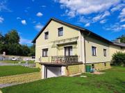 Geräumiges Ein oder Zweifamilienhaus in sonniger und...