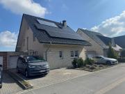 Geräumiges Einfamilienhaus mit 6,5 Zimmern und Garage in...