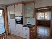 Geräumiges Haus mit Garage, Balkon, Terrasse, Garten,...