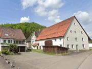 Geräumiges Haus mit großem Grundstück und Lagerflächen...