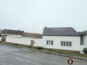 Geräumiges Landhaus mit uneinsehbarem Grundstück