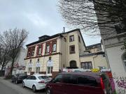 Geräumiges Mehrfamilienhaus mit Gewerbeeinheit in Hagen...