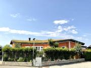 Geräumiges Sternhaus mit Terrasse, Garten und 2 PKW...