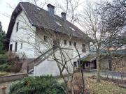 geräumiges Wohnhaus in ruhiger Siedlungsrandlage