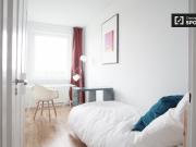 Geräumiges Zimmer in einer Wohnung in Treptow Köpenick,...