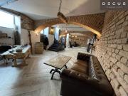GESCHÄFTSFLÄCHE UND STYLISCHES SOUTTERAIN MIT LOFT FLAIR