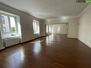 Geschäftslokal im 1. Obergeschoss direkt am Hauptplatz +...