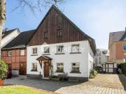 Geschichte trifft Neu liebevoll modernisiertes...