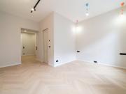 Geschmackvoll sanierte Altbauwohnung Erstbezug!