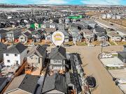 Get Out Of The City! Fort Sask Quite Area With Beauty House