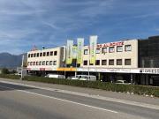 GEWERBEFLÄCHE ZU VERMIETEN IN CADENAZZO MIT FENSTER VON...