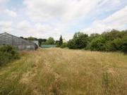 Gewerbegrundstück für die landwirtschaftliche Nutzung /...