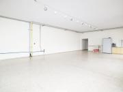 Gewerbeimmobilie Büro trifft auf vielseitigen Großraum