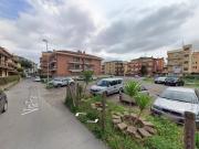 GIARDINETTI BILOCALE CON BALCONE
