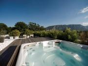 Giebel Maisonette mit Balkon und Dachterrasse