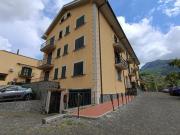 GIFFONI V. P. CHIEVE Appartamento 4 Vani, giardino e box