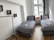 Gigantic luxury suite!, Dusseldorf Amsterdam Apartments...