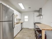 Gilbert House with Dining area. Newlyrenovated & c