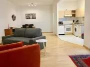 Gina schöne, sanierte Altbau Wohnung im Prenzlauer Berg