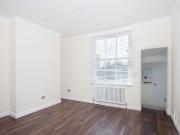 Gipsy Road, London SE27, 1 bed flat to rent, £1,300 pcm...