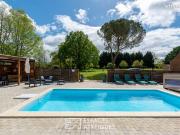 Gîte 30 pièces 660 m²