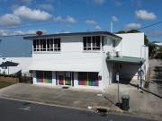 Gladstone CBD, Substantial Commercial Investment: Stand...