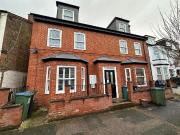 Gladstone Road, Watford WD17, 1 bed flat to rent, £1,250...