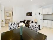 Glamorous apartment in the heart of Bondi Junction,...