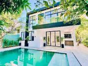 GLAMOROUS MODERN 2 STOREY TROPICAL VILLA FOR SALE IN...
