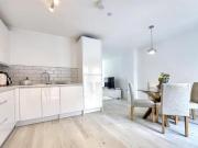 Glan Llyn, Lakeside Contemporary Living Deepwater Drive,...