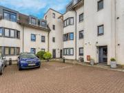 Glasgow Road, Edinburgh, 3 Bedroom Flat