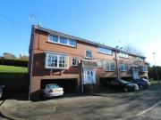 Gledhow Valley Road, Leeds, West. 2 bed flat to rent...
