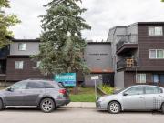 Glenbow Manor Apartments | 4646 73 Street NW