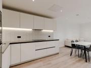 Glenthorne Road, London W6, 2 bed flat to rent, £3,500...