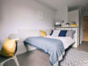 Gold En Suite A Has an Apartment