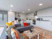 Gold Ensuite D Has an Apartment
