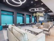 Gold Ensuite F Has an Apartment