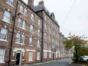 Gold Non Ensuite | 3 7 Bed Flat C Has an Apartment