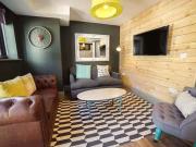 Gold Plus Room B Has an Apartment