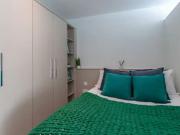 Gold Studio E Has an Apartment