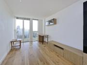 Goldhawk Road, London W12, 1 bed flat to rent, £2,050...