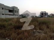 Golf Course facing 500 square yards residential plot on...