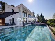 GOLF DE LA SALETTE VILLA 400M²