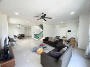 Golf East Horizon Hills SemiD Renovated Good Condition...